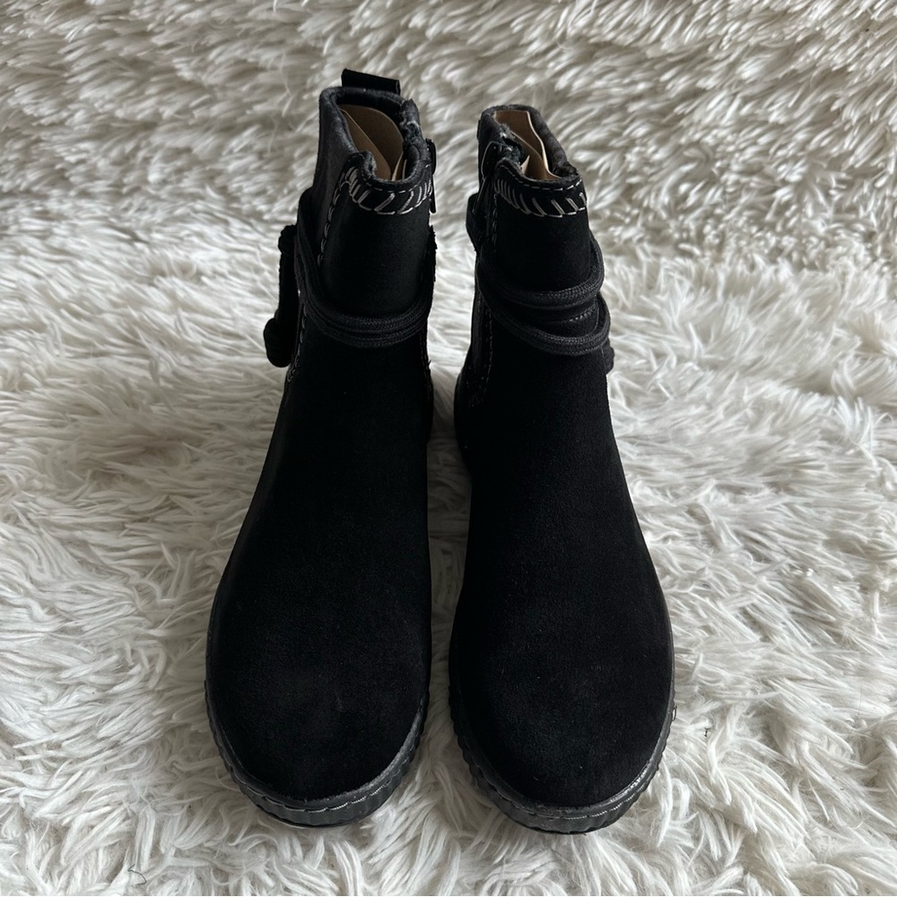 Clarks Caroline Lily Suede Ankle Boots Black New In Box Size 6 - Picture 2 of 8